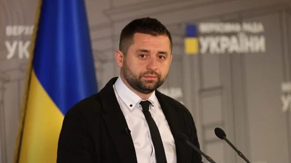 Арахамия прогнозирует, что, по крайней мере, две "оппозиционные фракции" не дадут проголосовать за проект в целом