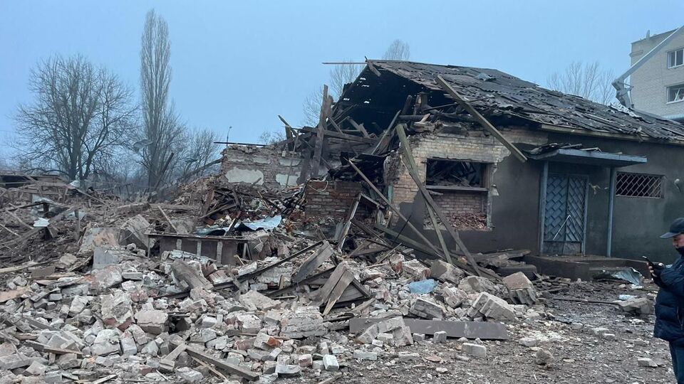 Курахове зазнало обстрілу касетними боєприпасами із РСЗВ