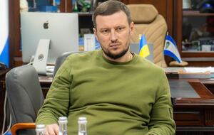 Прокудін зазначив, що медики й далі обстежують потерпілого