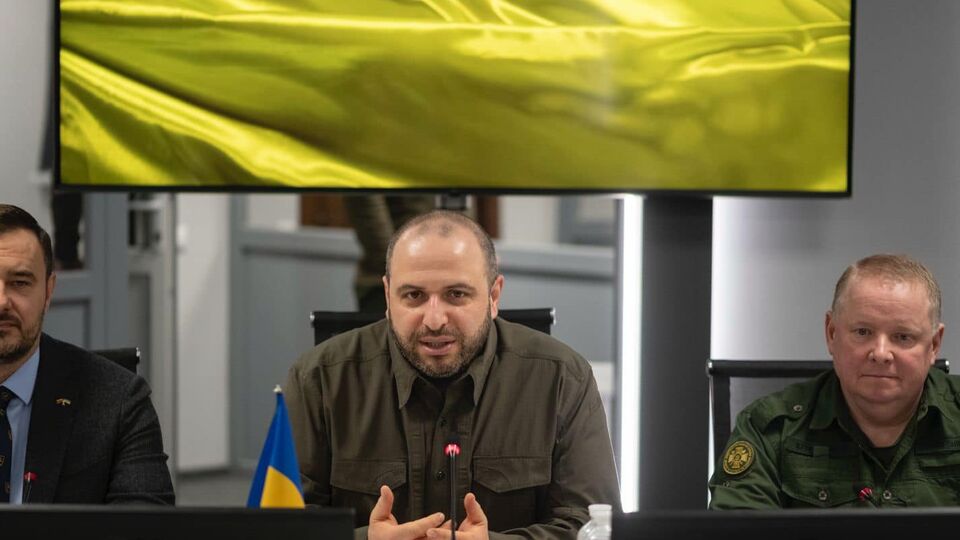 За словами Умєрова, до участі у форумі запросять представників урядів, військової індустрії, а також інвесторів