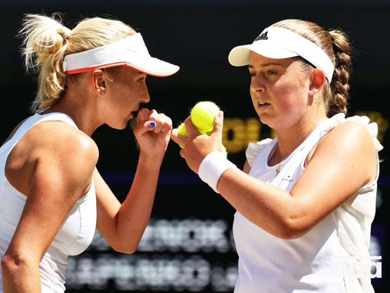 Киченок (слева) и Остапенко в финале Australian Open