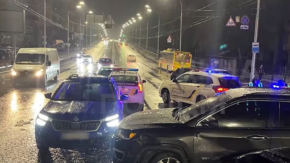 У водійки, яка скоїла три ДТП, були явні ознаки сп'яніння і пройти огляд вона категорично відмовилася, зазначили в поліції