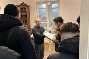 Лиеву 27 января сообщили о подозрении в завладении имуществом путем злоупотребления служебным положением в составе организованной группы