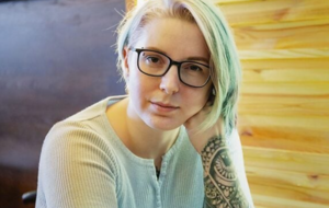 Зинкевич продолжает процесс реабилитации после септического шока и признается, что ей еще трудно двигаться