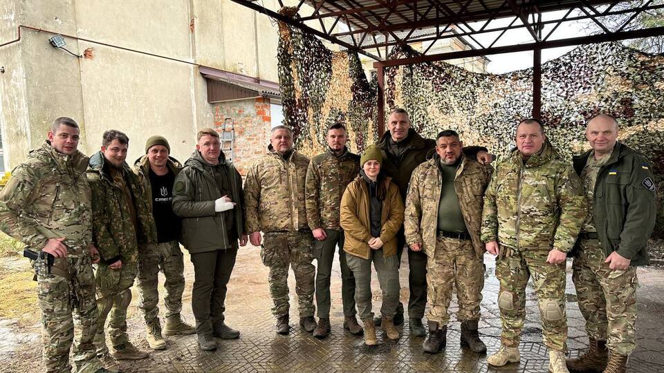 Командир батальйону "Свобода" Петро Кузик подякував Кличку та киянам за постійну підтримку