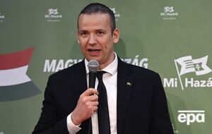 Тороцкаи считает, что давление "международных финансистов" привело к войне в Украине