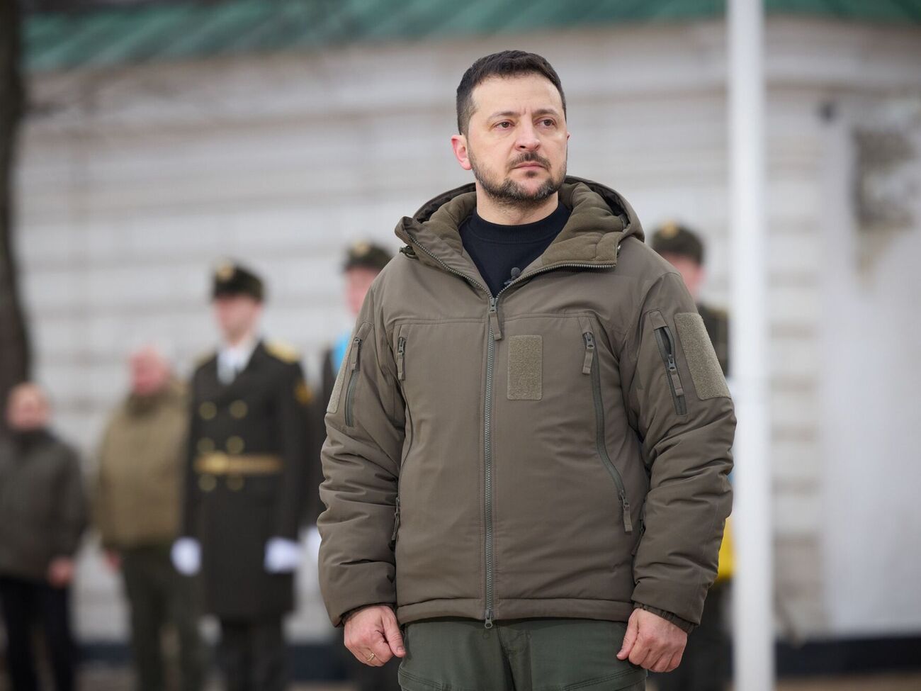 Доходы семьи Зеленского уменьшились в 2022 году, отметили в ОП