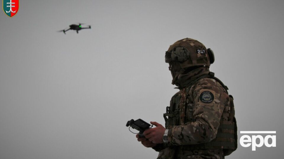 Неизвестный беспилотник самолетного типа упал на нефтезавод в Ярославле