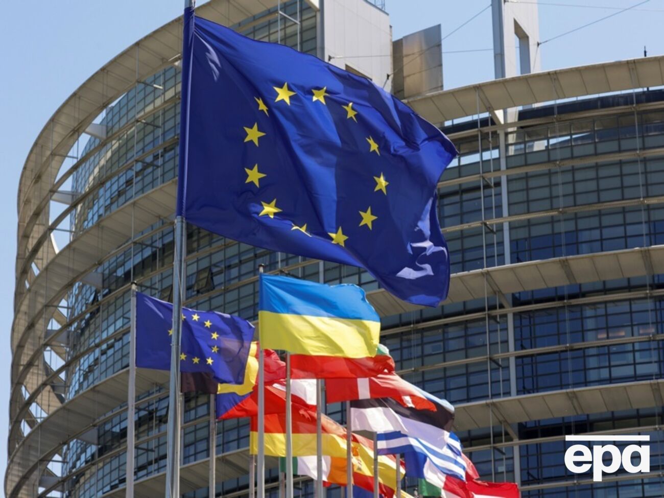 ЕС может лишить финансирования саму Венгрию, пишет FT