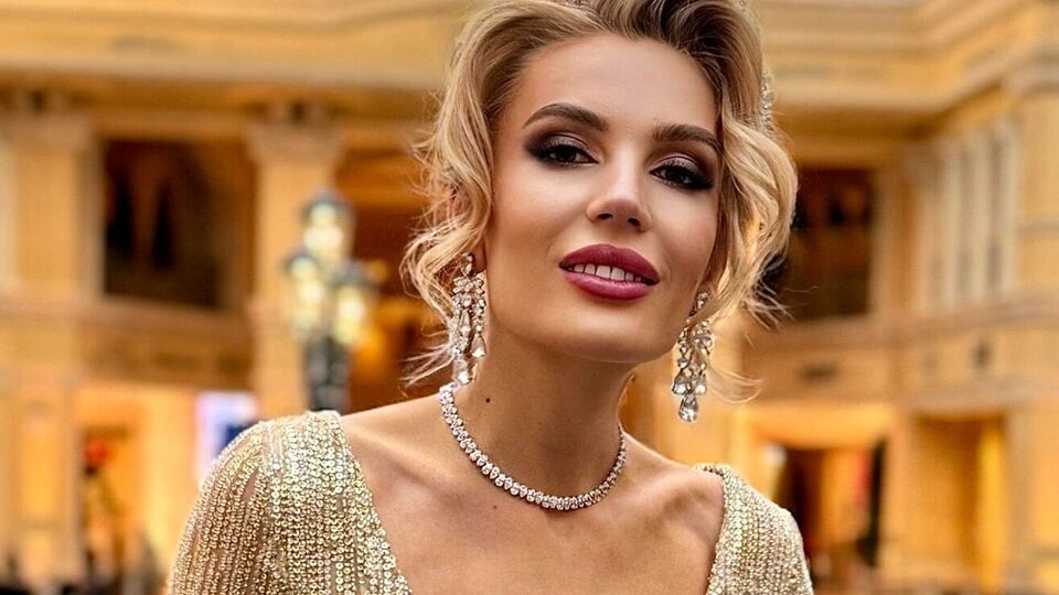 Елизарова: Красота – она в деталях и в их гармонии. Поэтому я продумывала каждую деталь и все в целом одновременно
