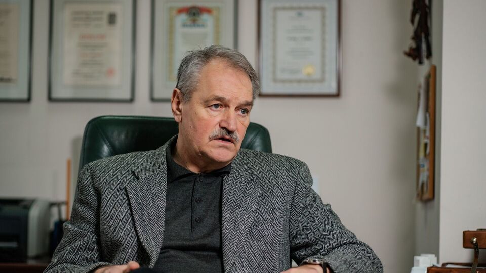 Чабан: У мене багато пацієнтів, які знаходяться за кордоном. Страждання однакові. І там, і там тривоги, безсоння, подавленості, астенії. Про відчуття провини доволі часто чую, бо тут хтось, а вони виїхали