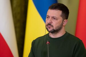 Зеленский: Есть люди, которые 700 дней на поле боя