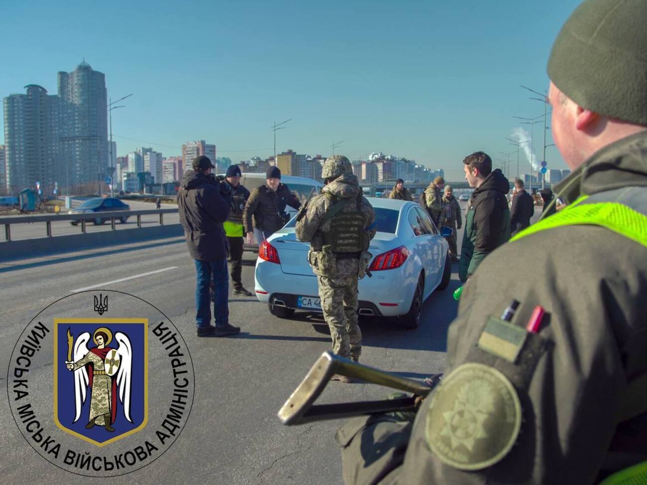 Військкоми визнали, що використовують розгорнуті в Києві та області блокпости для роздавання повісток
