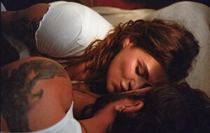 Зарицкая в клипе показала поцелуй со своим женихом