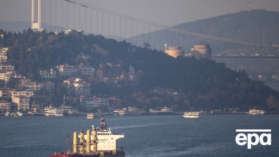 Туреччина також не пропускає в Чорне море і військових кораблів Росії, зазначили у ВМС ЗСУ