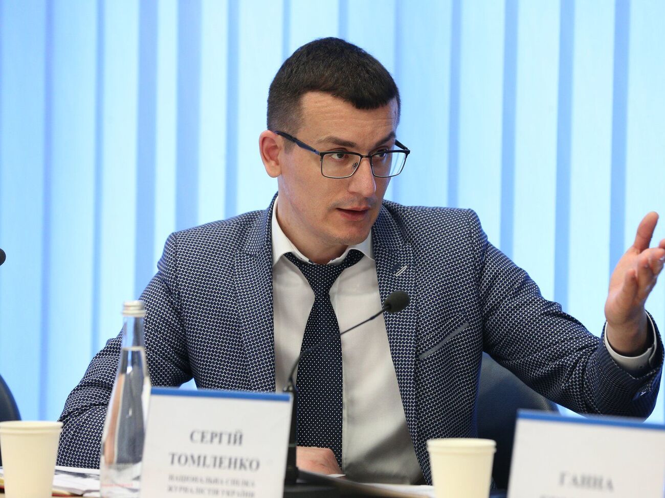 Через масовані російські обстріли пошкоджено редакційні приміщення у Харкові й Києві. Захоплюємося колегами, які передають новини з атакованих міст