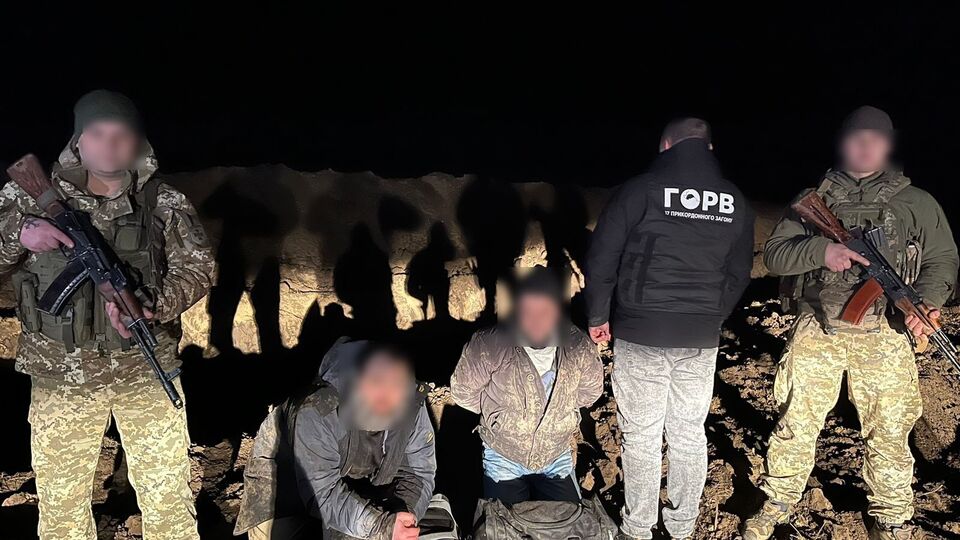 Беглецы, направляясь за границу, полосу препятствий не преодолели, отметили в ГПСУ