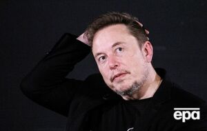 По словам Маска, чип позволяет силой мысли управлять телефоном или компьютером