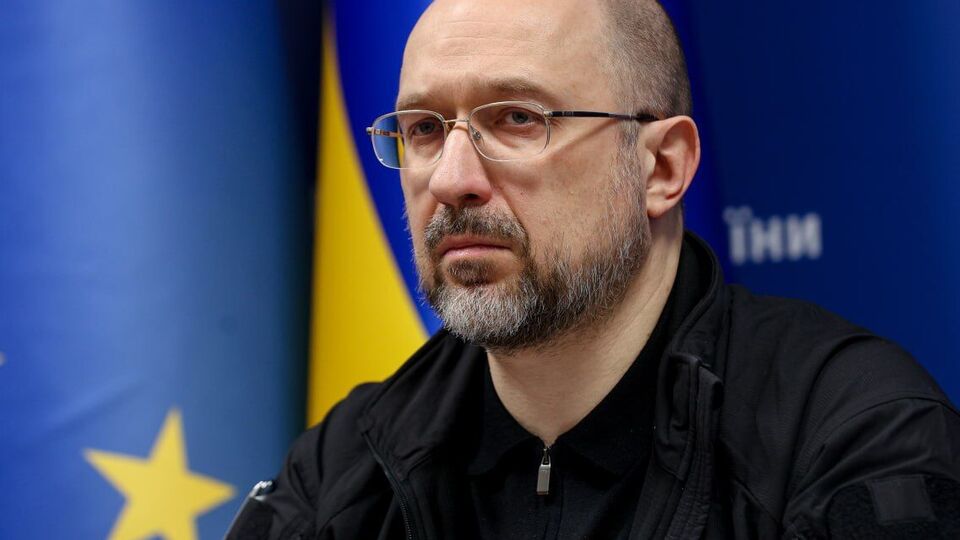 Прем'єр-міністр анонсував зміни для бізнесу, який забезпечує армію