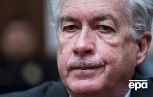 Дальнейшая военная помощь Украине обеспечит ей "более сильную позицию" в случае вероятных переговоров с РФ, отметил Бернс