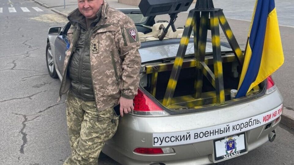 Марченко про початок вторгнення: Побачив розриви, закурив сигарету. Сказав дружині: "Збирай речі, тому що це війна"