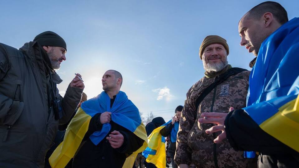 207 полонених повернулися в Україну