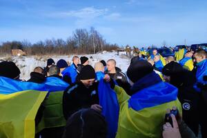Серед українців, які повернулися з полону, – захисники Маріуполя й острова Зміїний, бойові медики, прикордонники, нацгвардійці