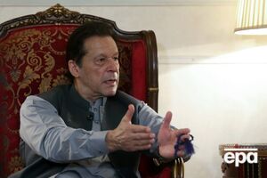 По данным следствия, Хан продал подарки, полученные во время премьерства