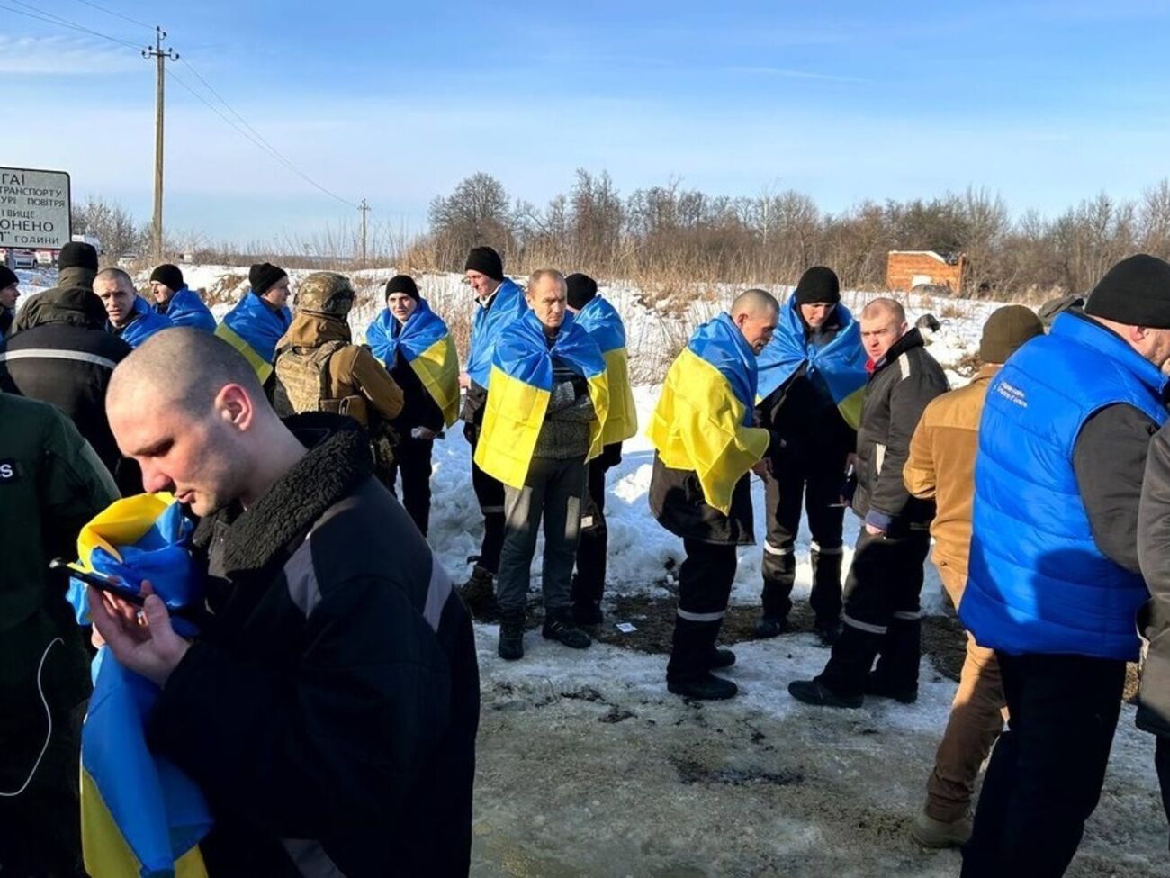 Сегодня Украина вернула домой 207 украинских пленных