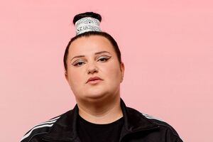 alyona alyona зізналася, що схиляється до того, щоб подати до суду на Іванова й Петрова за образи