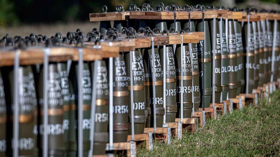 В марте 2023-го ЕС и страны-члены обязались поставить Украине 1 млн артснарядов в течение года