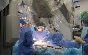 Врачи дали начало новому этапу в развитии украинской кардиохирургии – роботизированному, говорят в больнице