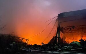 Фабрику з виробництва тактичного одягу в Києві зруйнували три крилаті ракети РФ