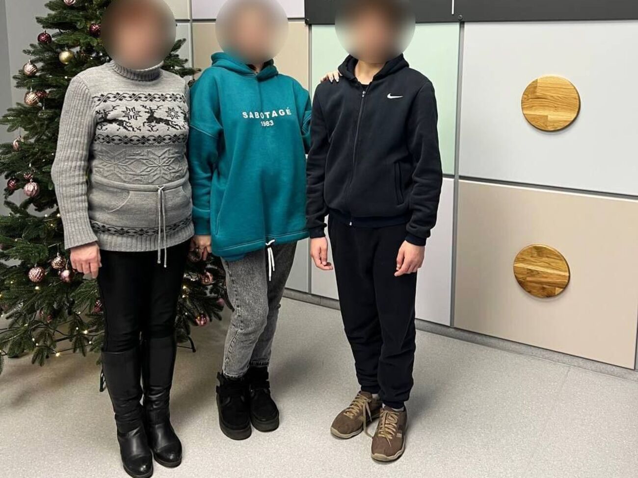 З проханням повернути підлітка до офісу омбудсмена звернулася його сестра