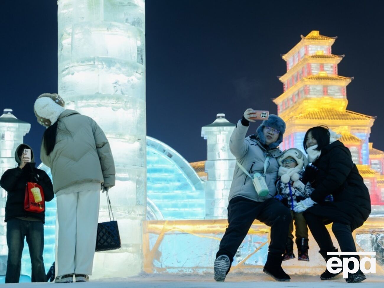 Майстри використали кригу з місцевої річки, пишуть ЗМІ