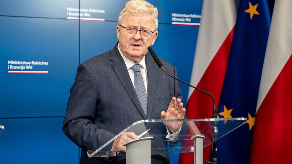Сєкерський зазначив, що Україні необхідно допомогти, але так, щоб не зашкодити рентабельності польського аграрного виробництва