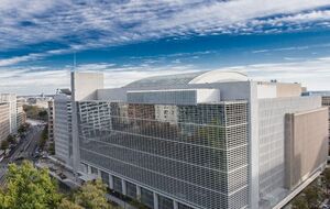 Арбитраж получил иск в декабре прошлого года, отметили в холдинге