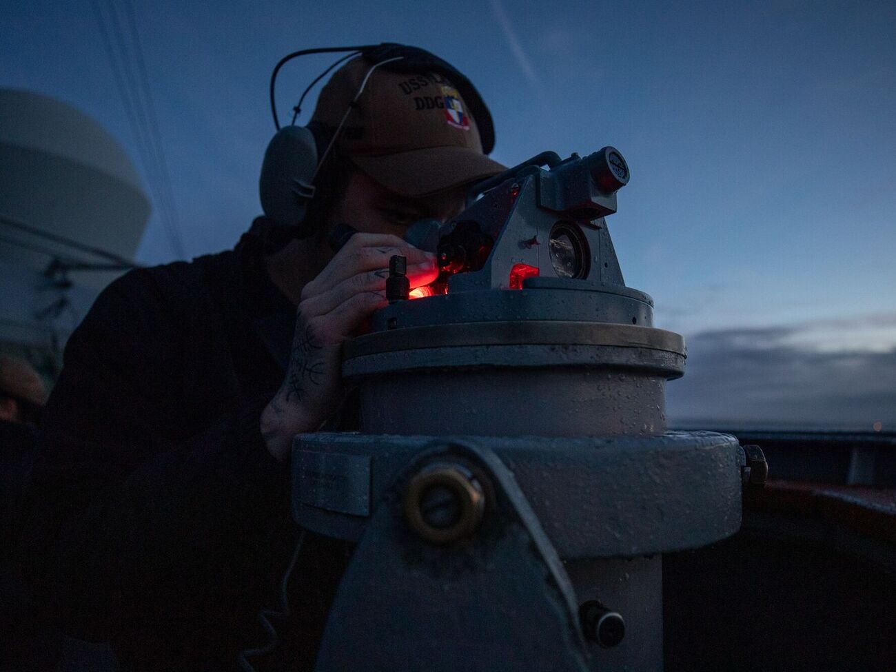 Американские военные подчеркнули, что дрон хуситов был сбит в целях самообороны