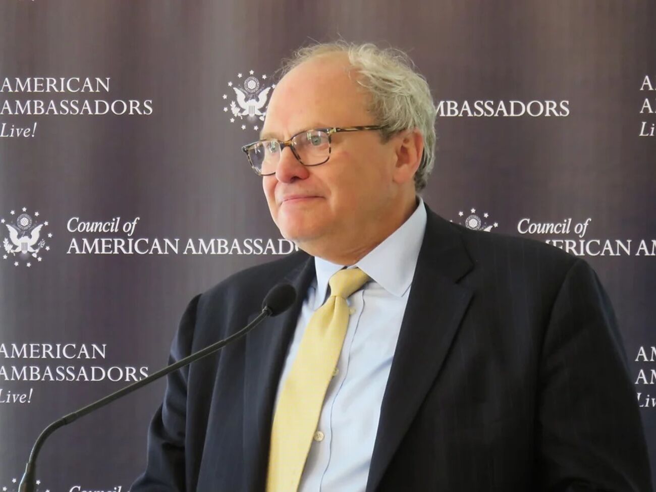 Андерс Аслунд: Запад должен решить, как он может поддерживать крупные частные предприятия в Украине