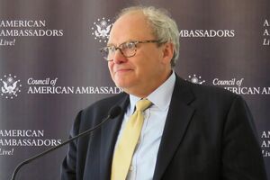 Андерс Аслунд: Запад должен решить, как он может поддерживать крупные частные предприятия в Украине