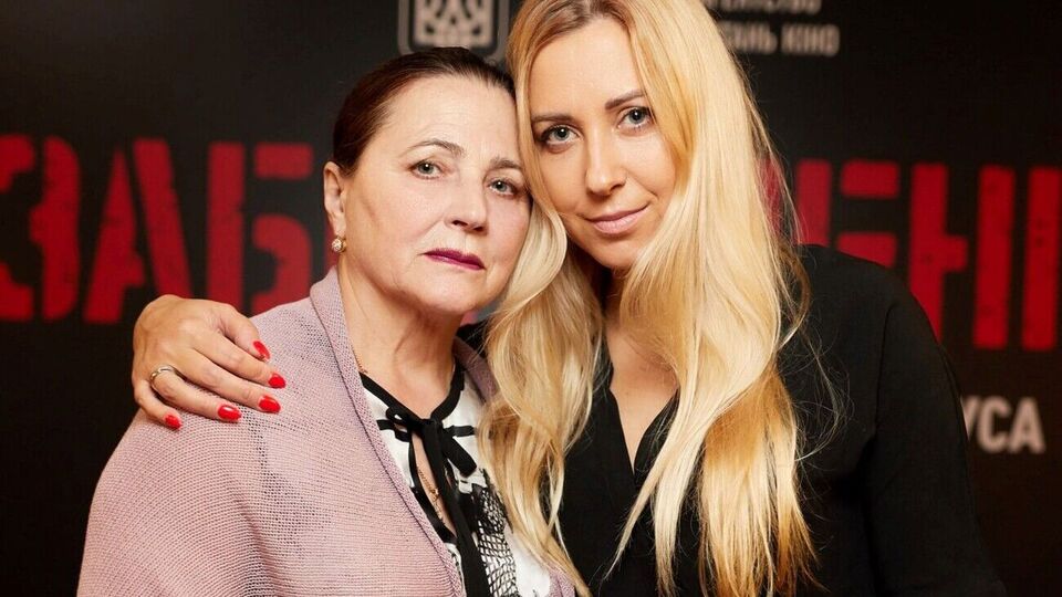 За словами Тоні Матвієнко, її мати, незважаючи ні на що, залишається співачкою Ніною Матвієнко та "українським солов'єм", а все інше не має значення