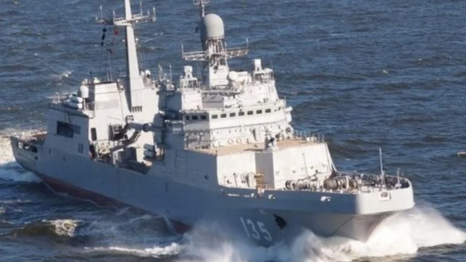 Российский БДК "Иван Грен", согласно данным OSINT-аналитиков, находится в одной их бухт Севастополя