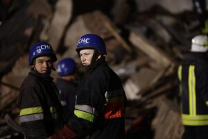 У Запоріжжі рятувальні й комунальні служби працюють на місцях прильотів, повідомили в ОВА