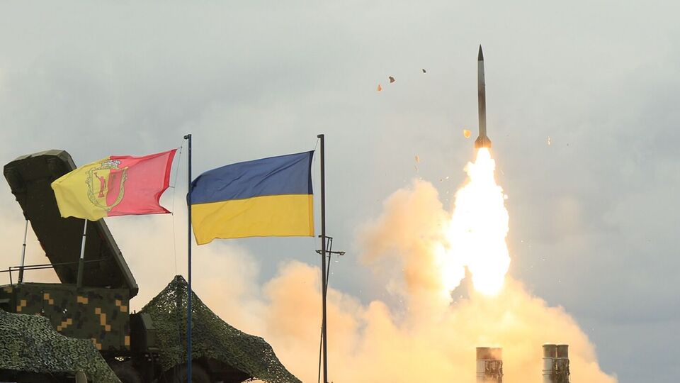 Українська ППО збила частину ракет, які РФ випустила по Україні 8 січня