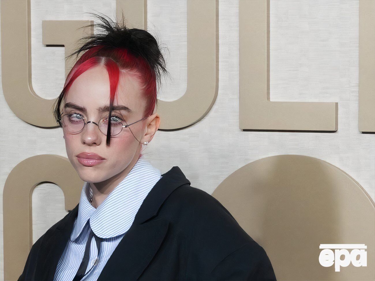 Біллі Айліш відвідала церемонію вручення премії "Золотий глобус"