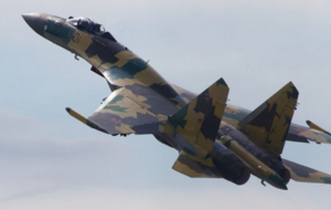 Российский самолет "уронил" бомбу на Рубежное