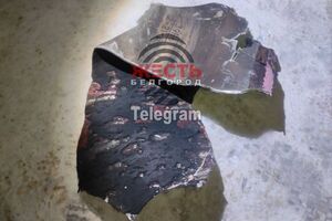 В Белгороде после взрывов на улицах лежат осколки