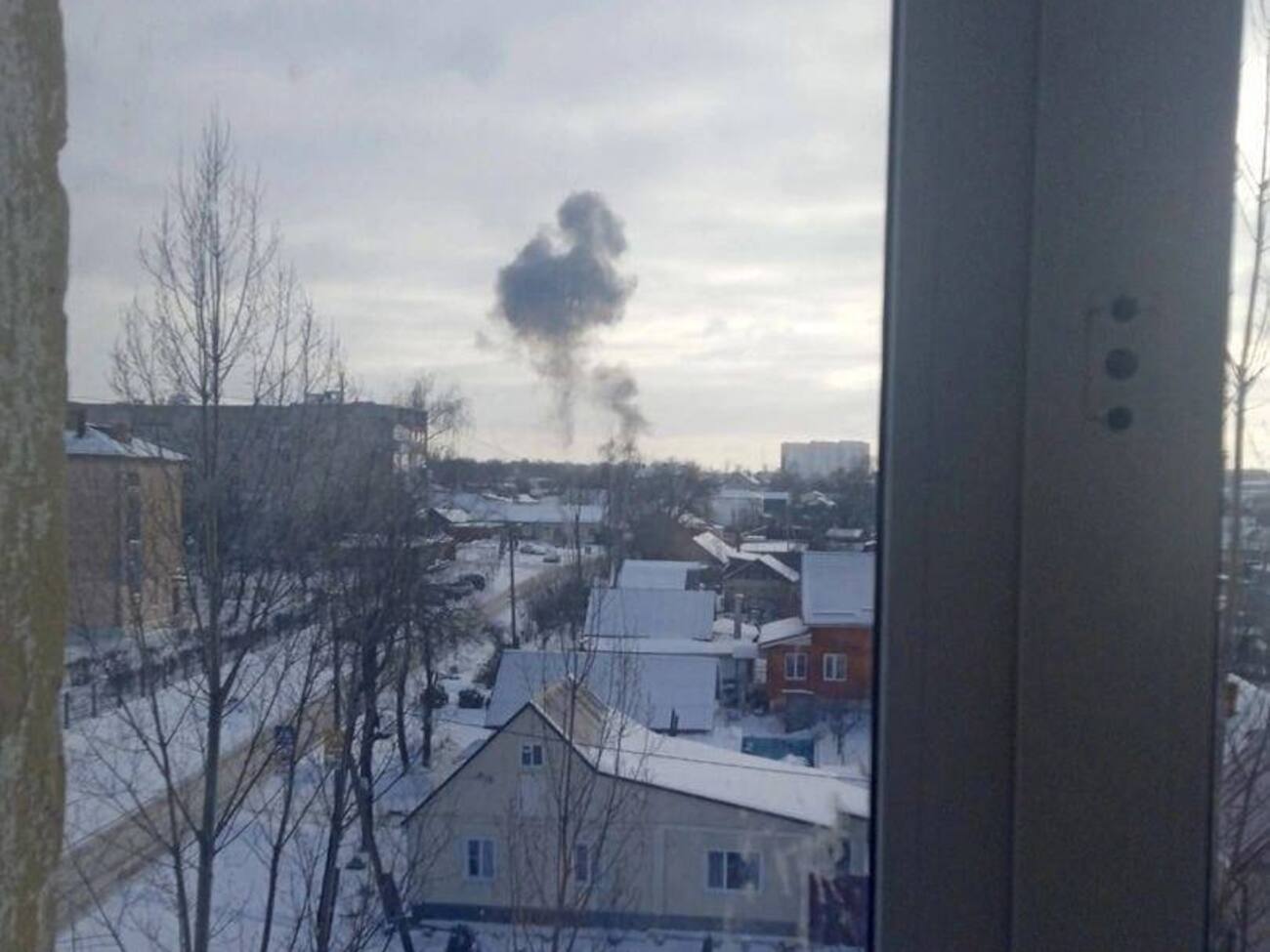 В Орле поврежден резервуар на нефтебазе, в сети появились подтверждения прилета