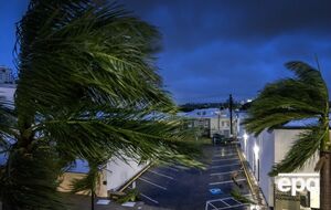 Ураган став слабшим, ніж очікували