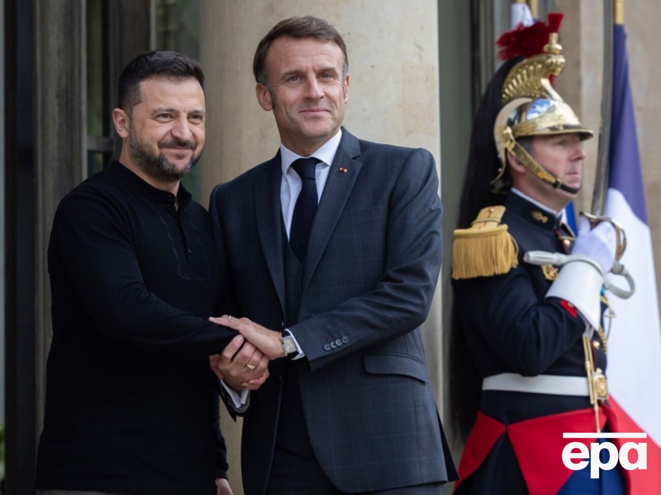 Зеленский и Макрон провели переговоры в Париже